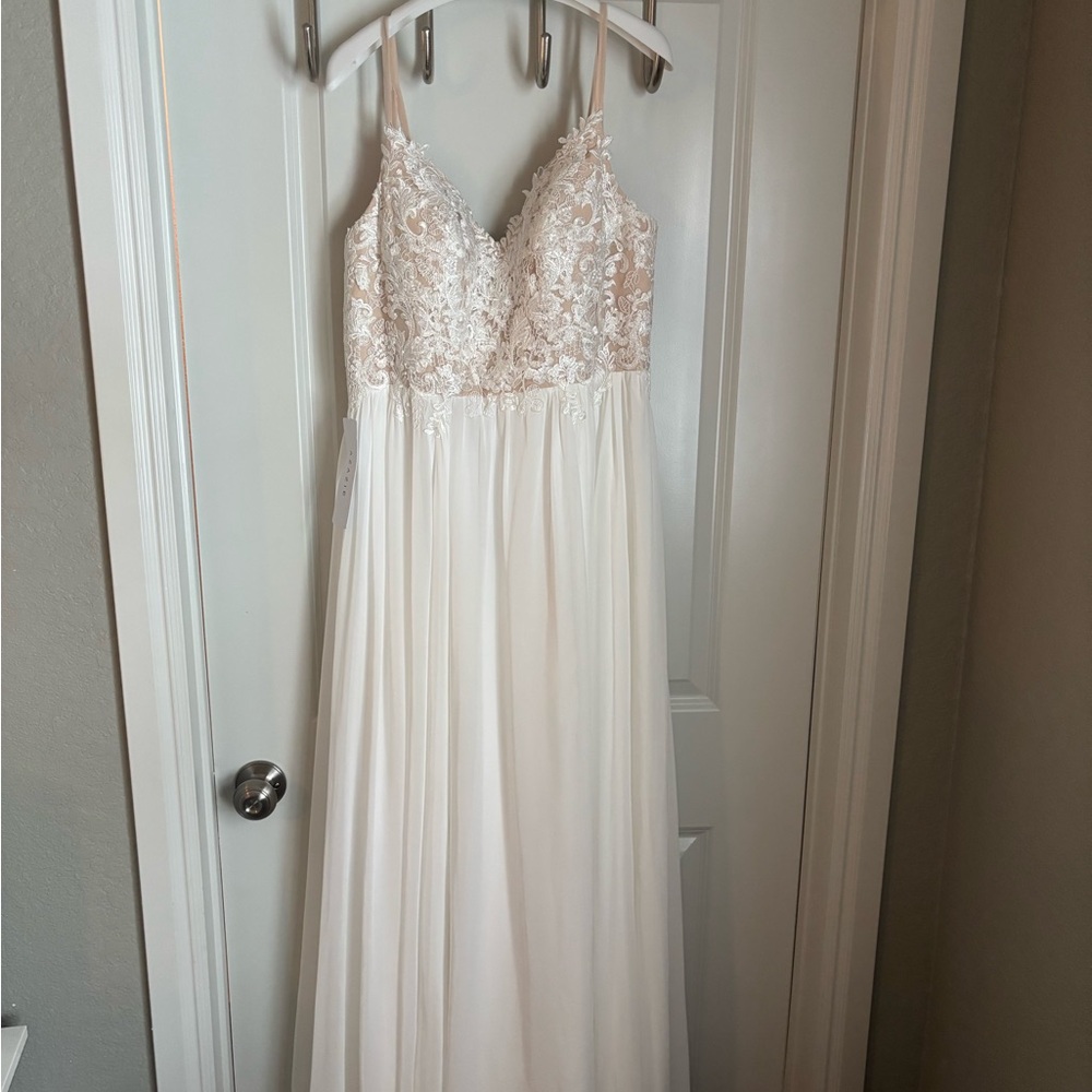 AZAZIE GALA Diamond White Champagne A-Line Lace Chiffon Dress